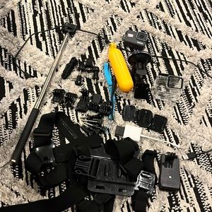 Go pro hero 7 silver with camera supply’s